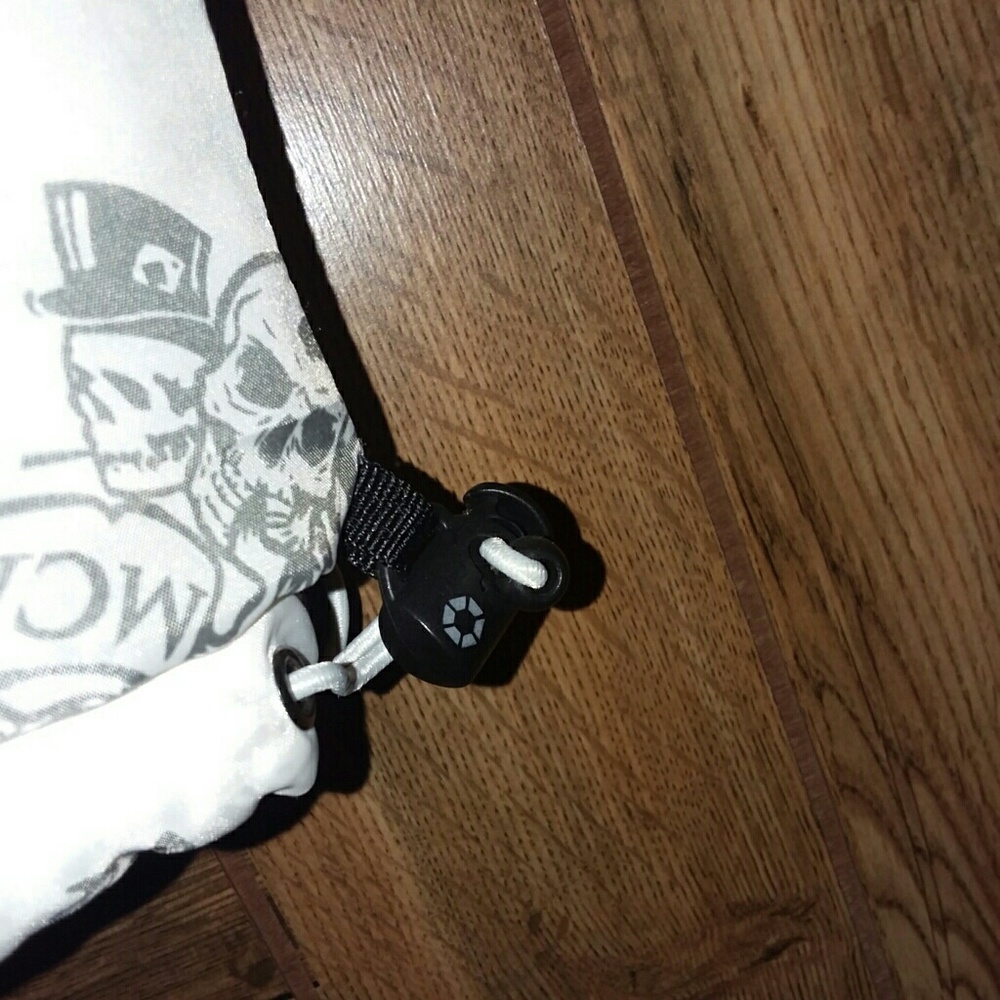 Vest - Picture 4 of 5
